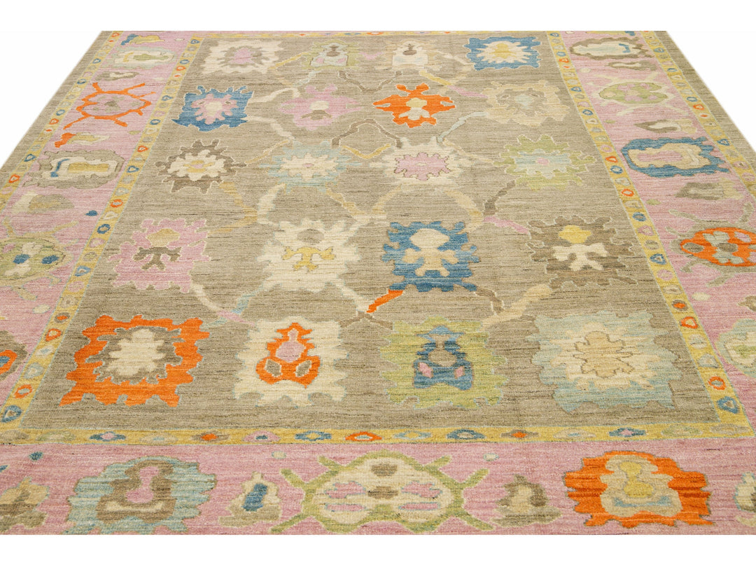 Modern Sultanabad Wool Rug 