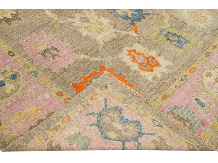 Modern Sultanabad Wool Rug 