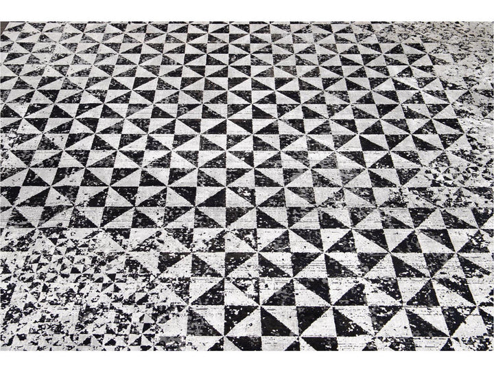 Contemporary Wool and Silk Rug 8 X 11