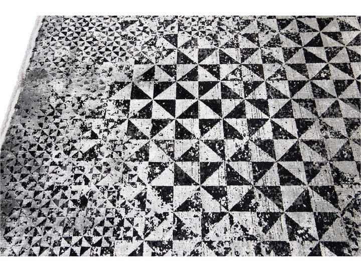Contemporary Wool and Silk Rug 8 X 11