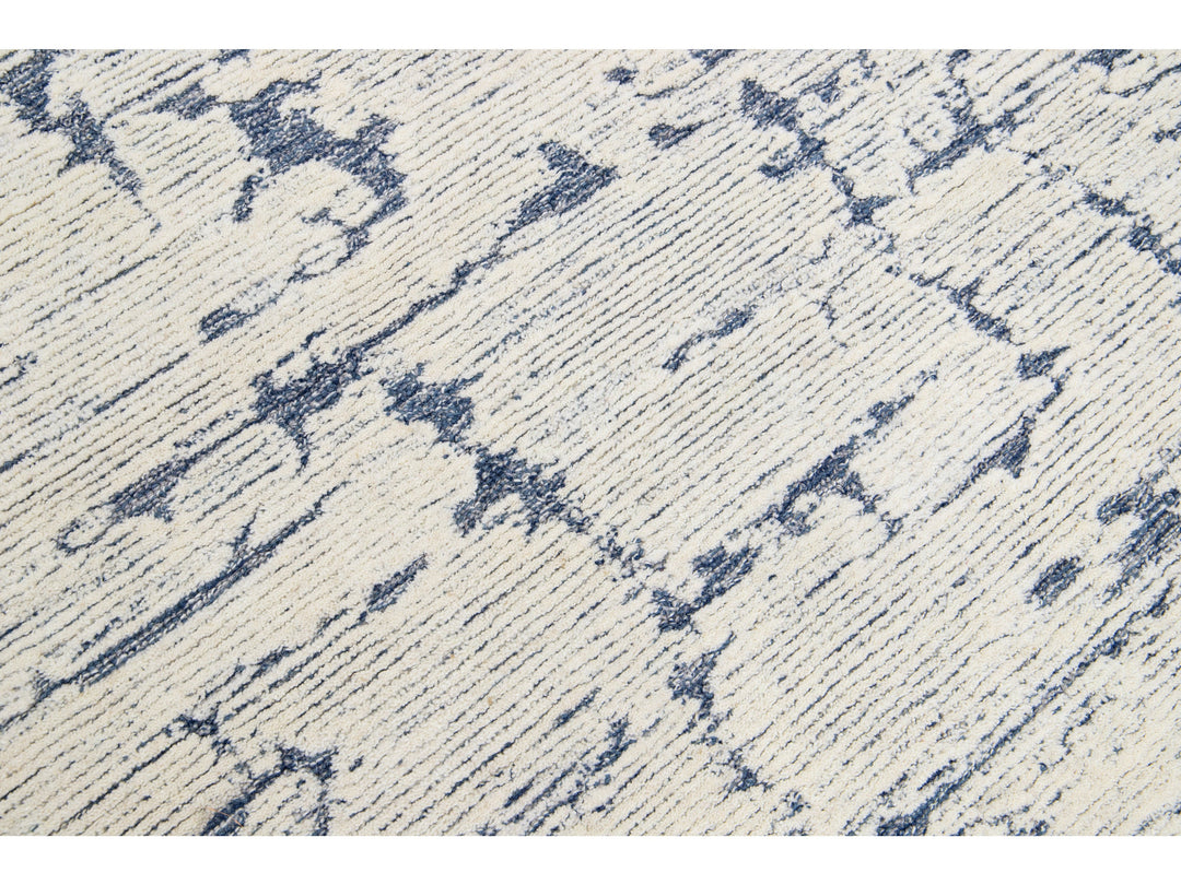 Modern Tufted Moroccan Wool Rug 5 X 7