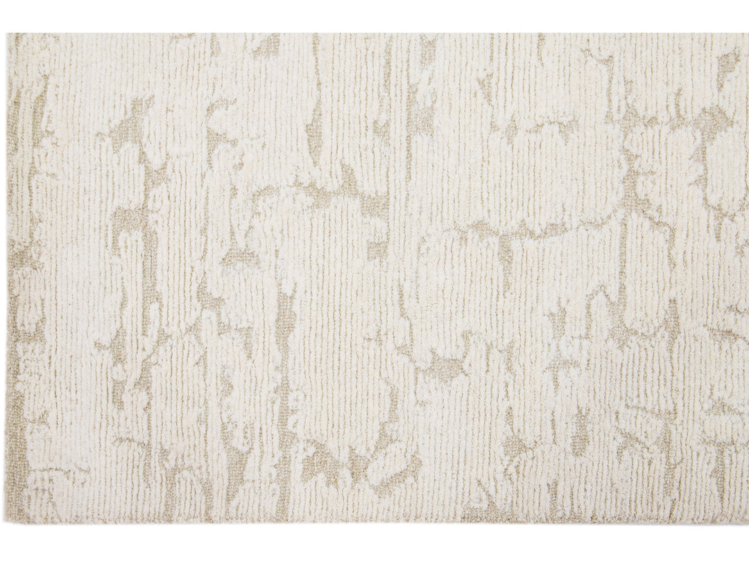 Modern Tufted Moroccan Wool Rug 5 X 7