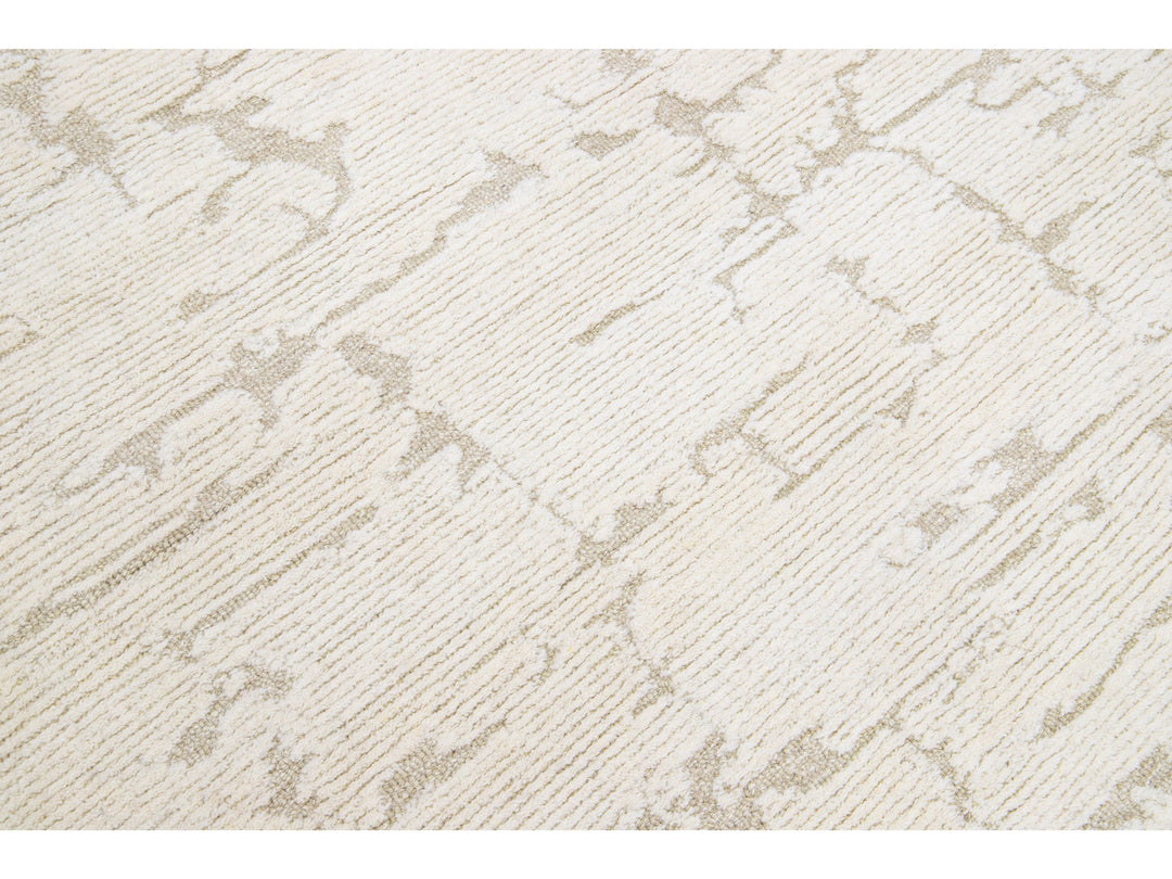 Modern Tufted Moroccan Wool Rug 5 X 7