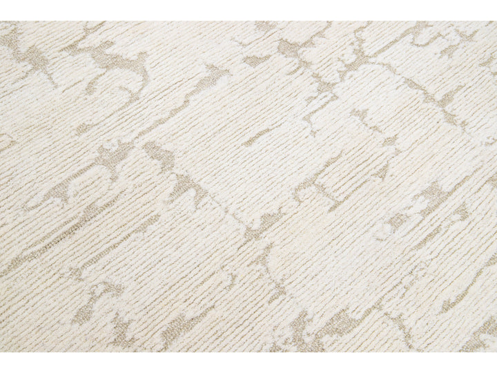 Modern Tufted Moroccan Wool Rug 5 X 7